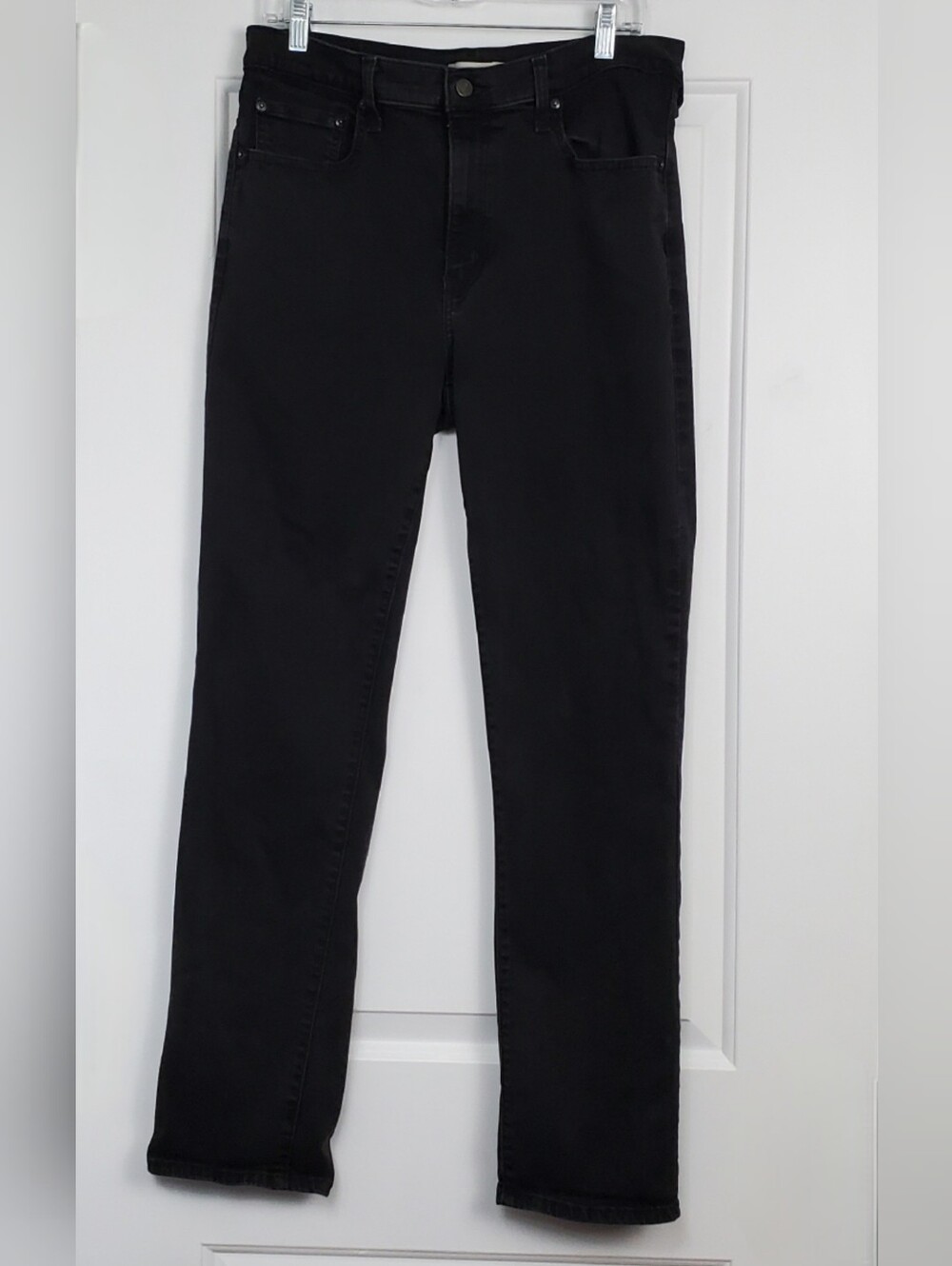 Levis Womens 724 High Rise Straight Black Denim Jeans - Size 33 - EUC